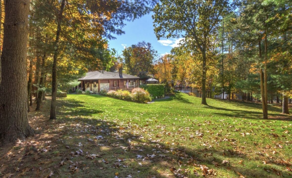 Photo of Outdoor in Killingworth