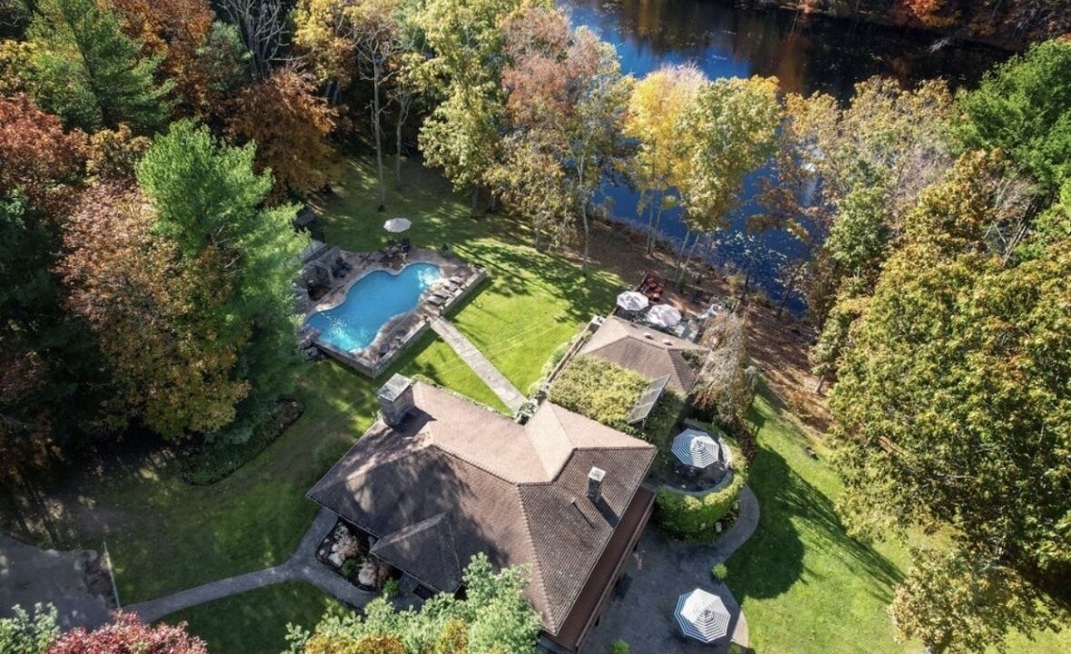 Photo of Outdoor in Killingworth