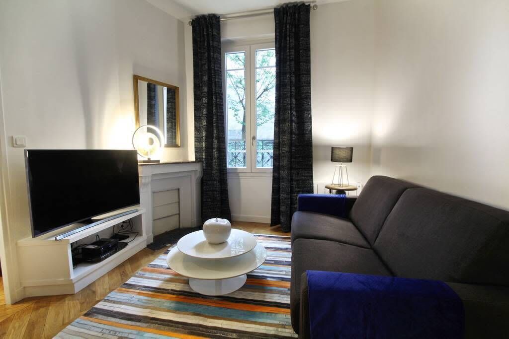 Photo of Livingroom in Quartier des Grandes-Carrieres