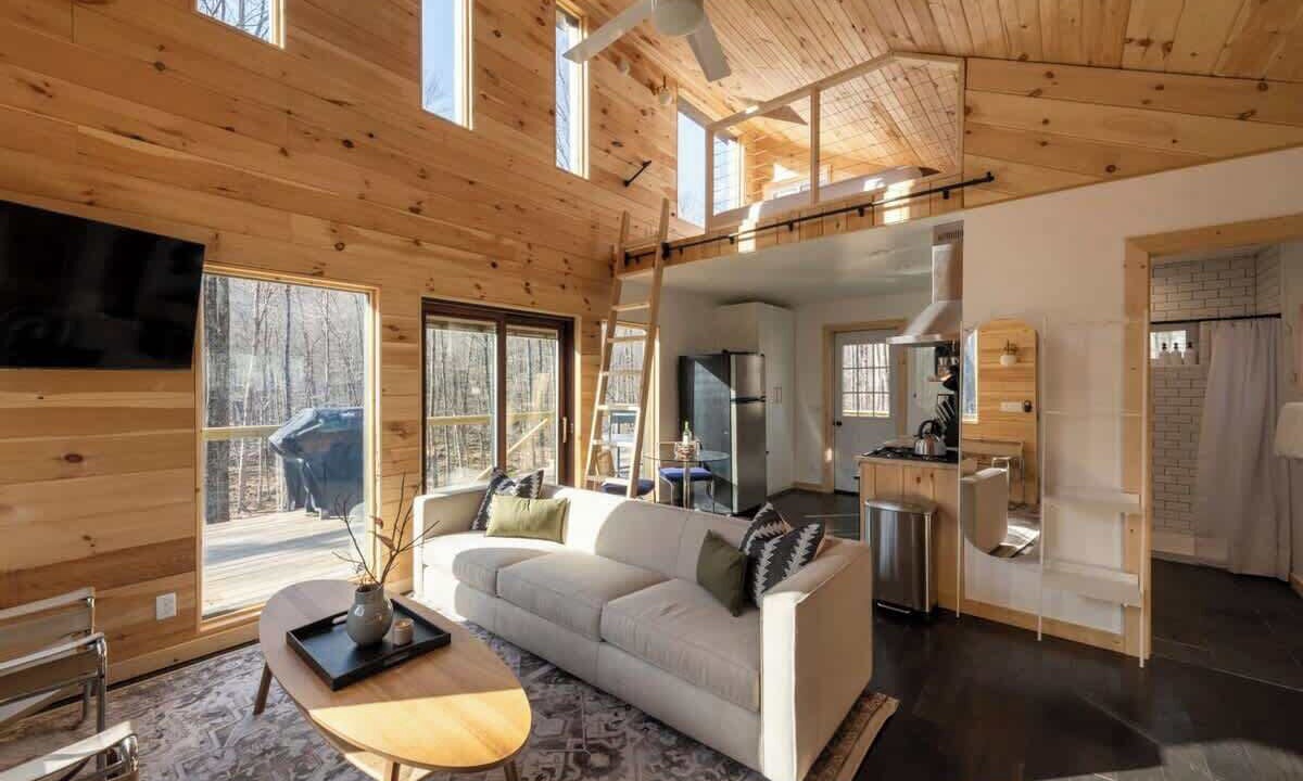 Photo of Livingroom in Roscoe