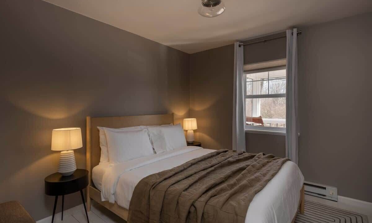 Photo of Bedroom in Roscoe
