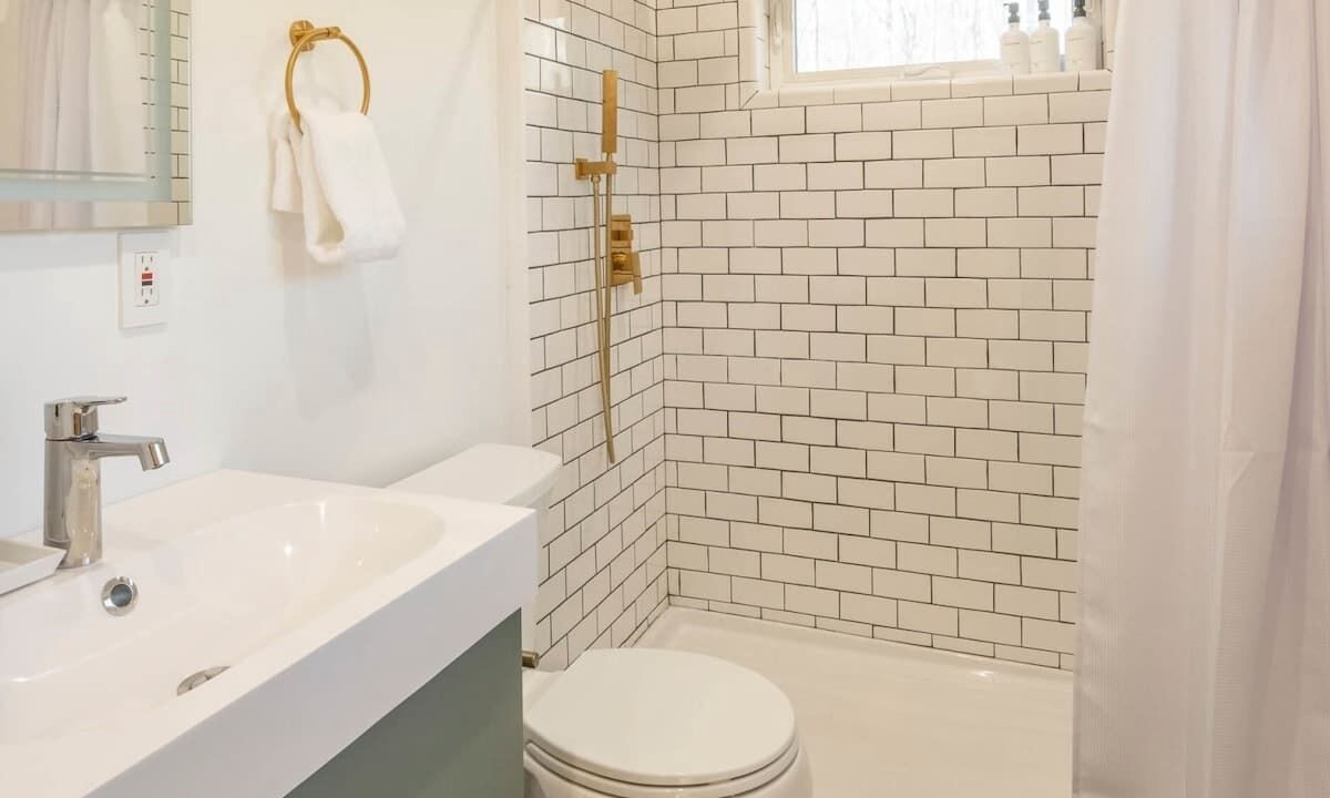 Photo of Bathroom in Roscoe