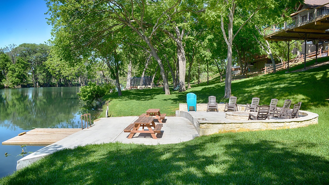 Photo of Outdoor in Center Point