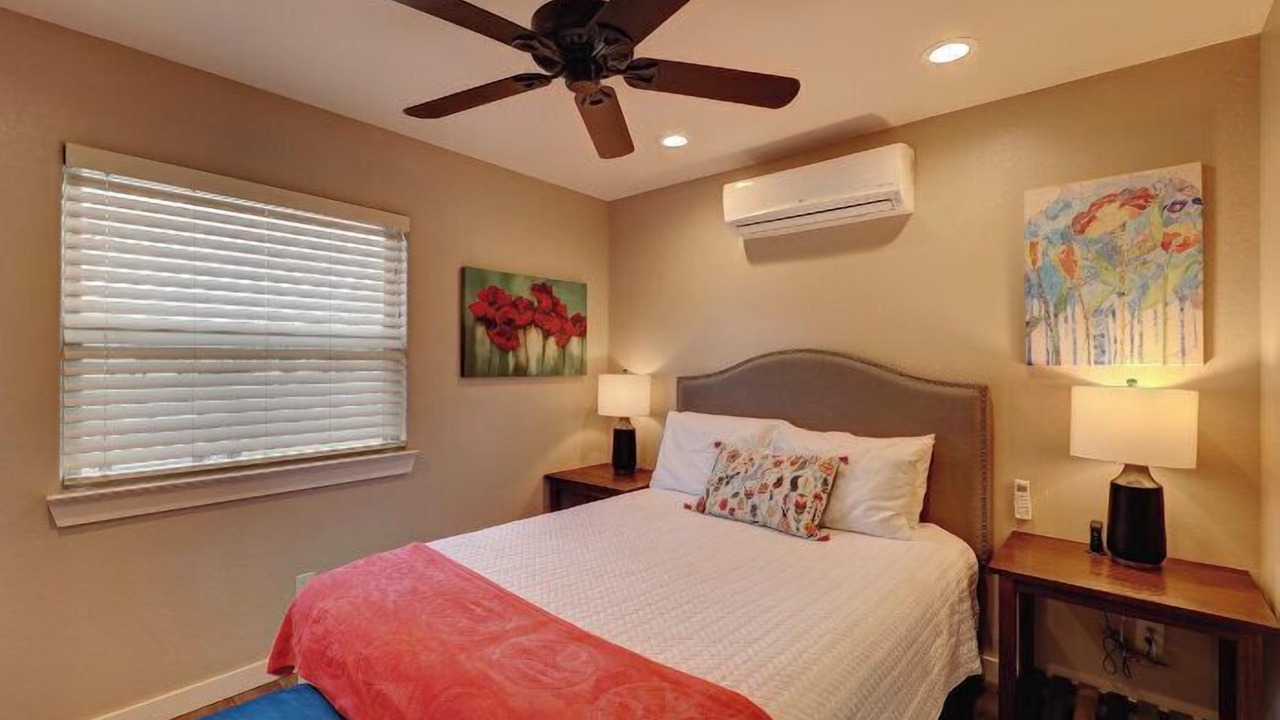 Photo of Bedroom in Center Point