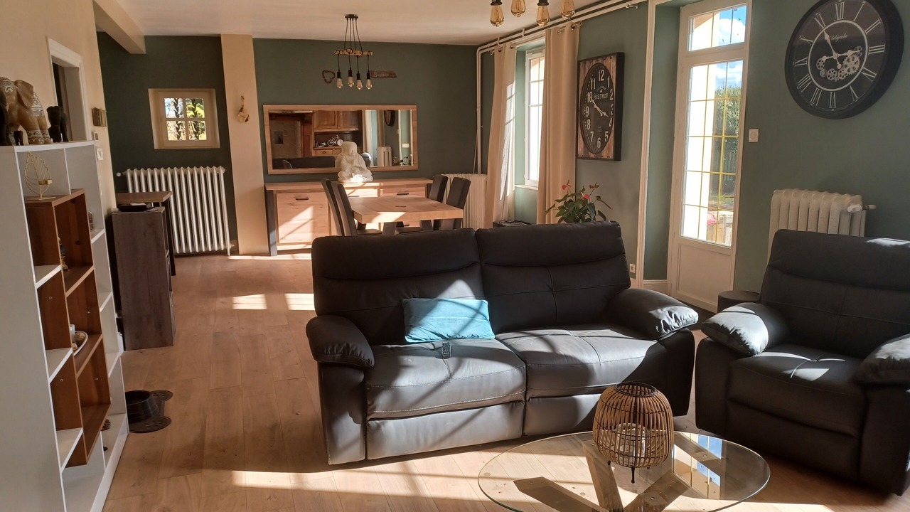 Photo of Livingroom in Ally