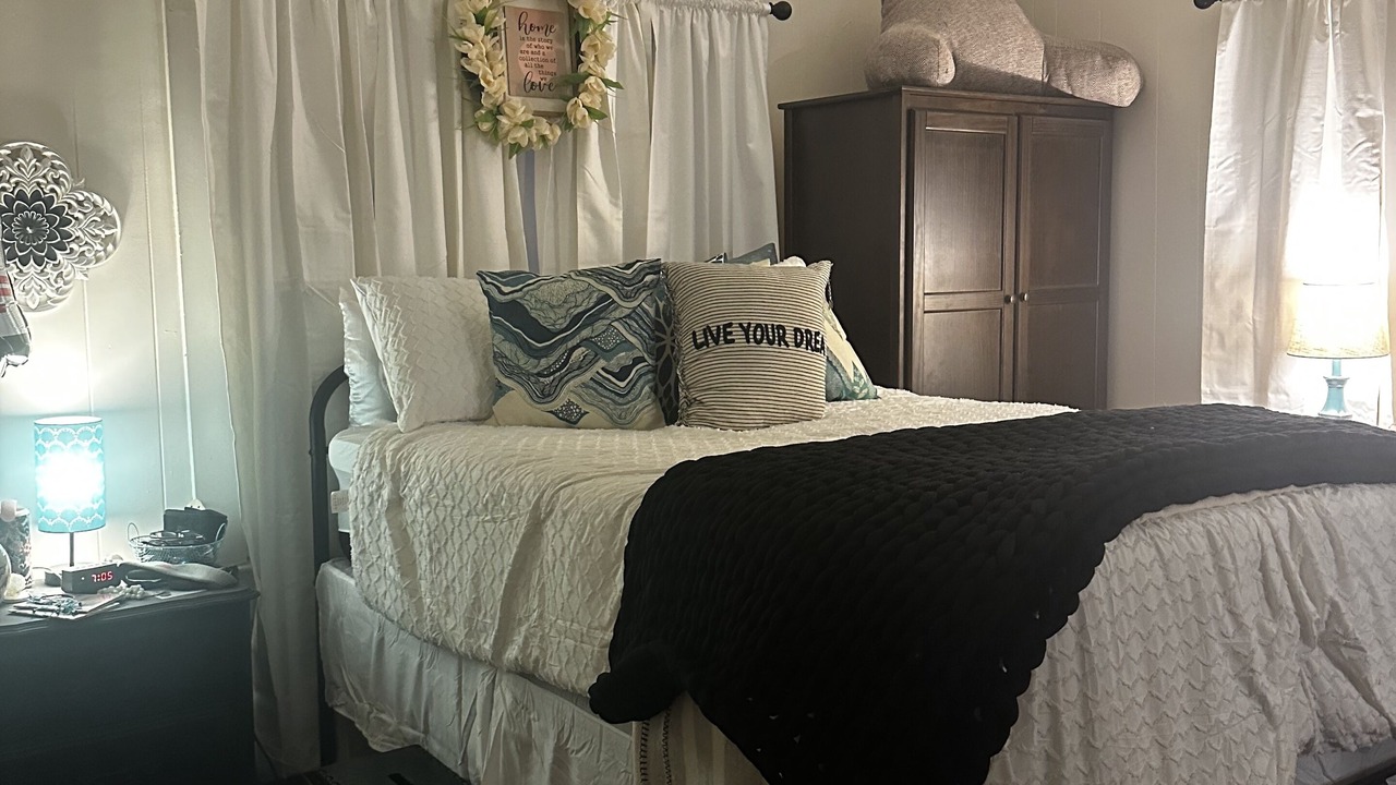 Photo of Bedroom in Pecos