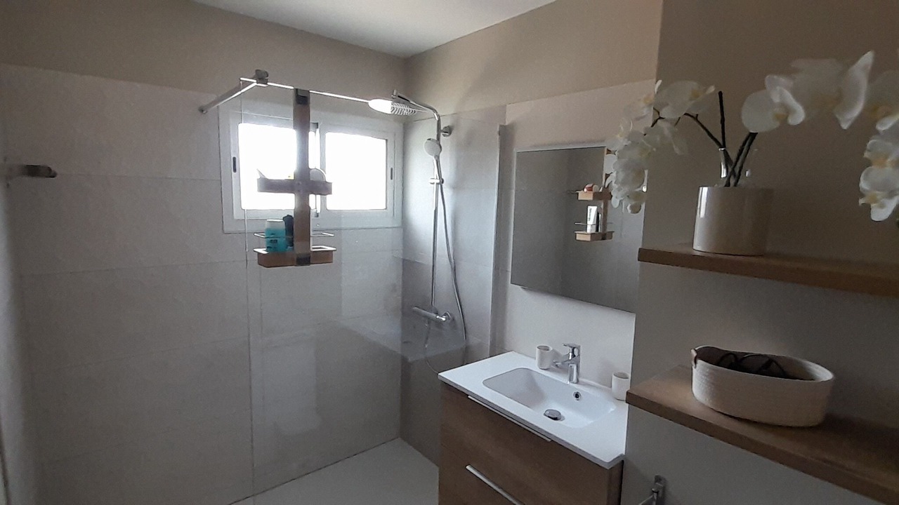 Photo of Bathroom in Maureillas-Las-Illas