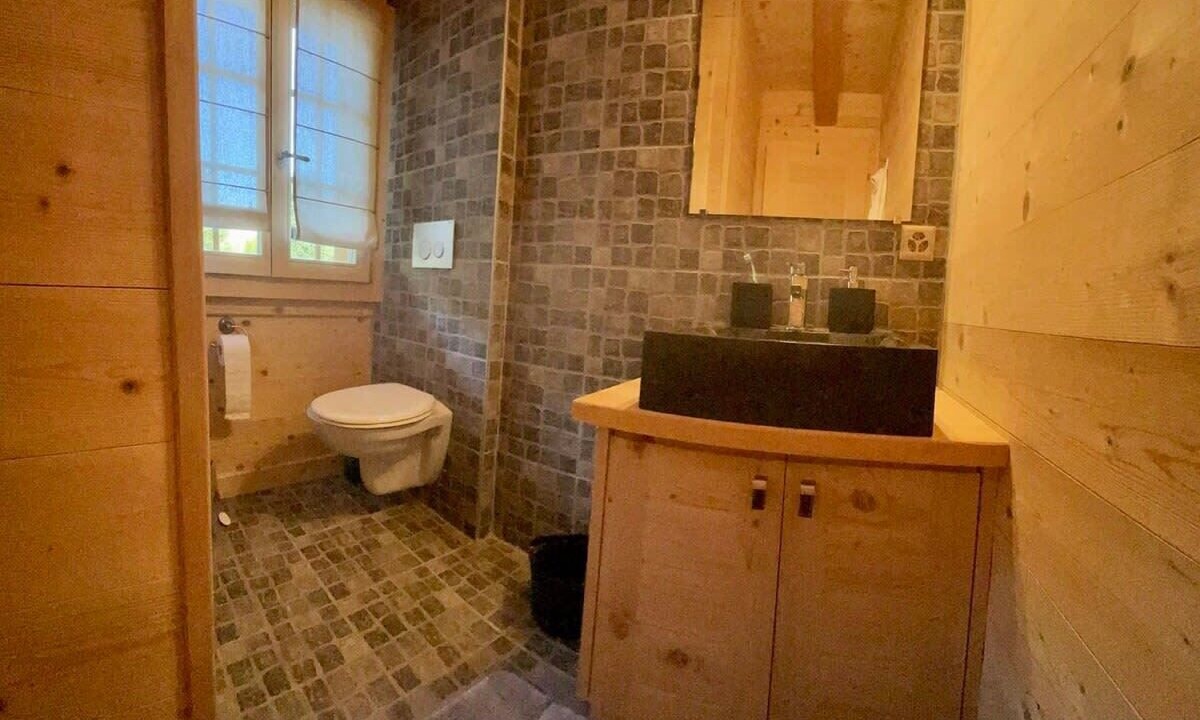 Photo of Bathroom in Zweisimmen Nr Gstaad