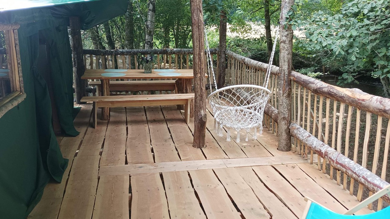 Photo of Outdoor in Saint-Eloy-les-Tuileries