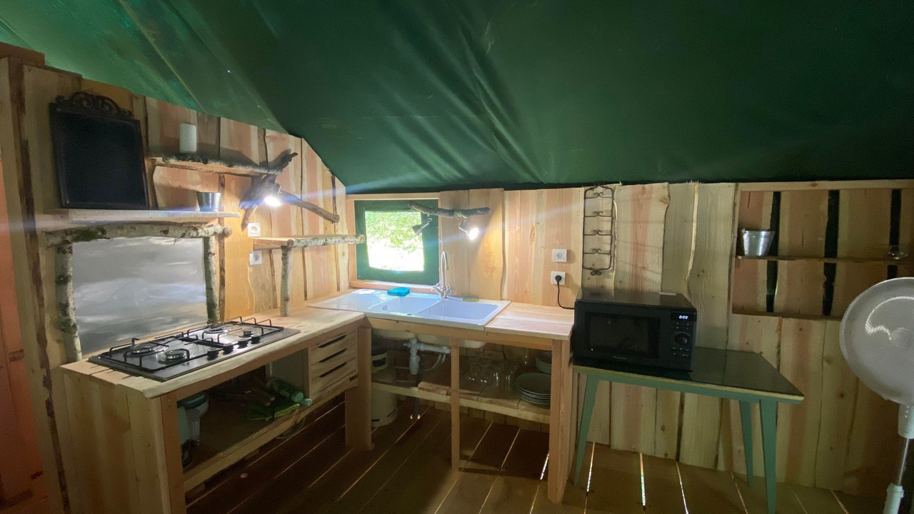 Photo of Others in Saint-Eloy-les-Tuileries