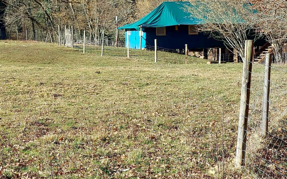 Photo of Outdoor in Saint-Eloy-les-Tuileries