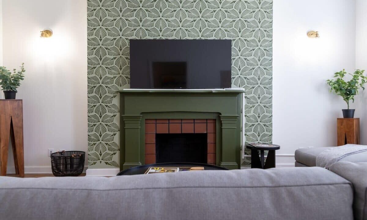 Photo of Livingroom in LaSalle Park