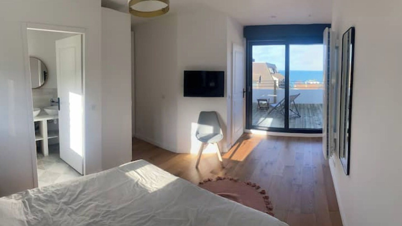 Photo of Bedroom in Benerville-sur-Mer