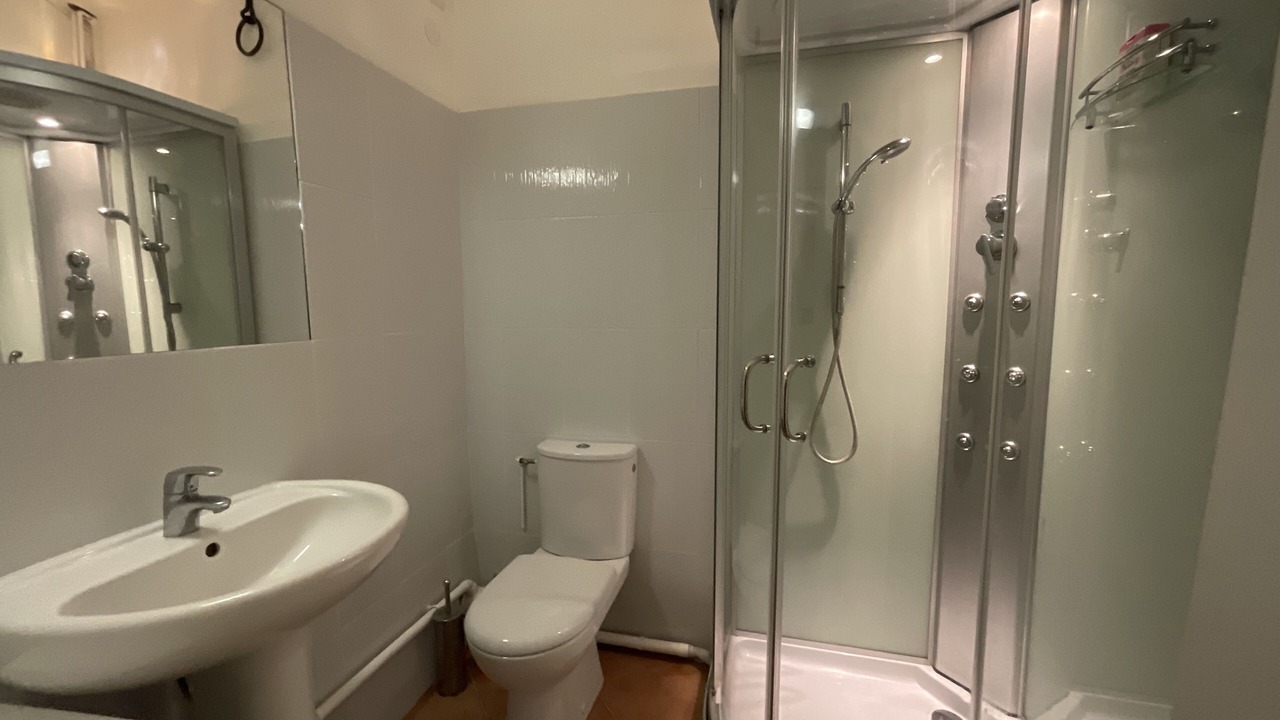 Photo of Bathroom in Bourg-Saint-Andeol