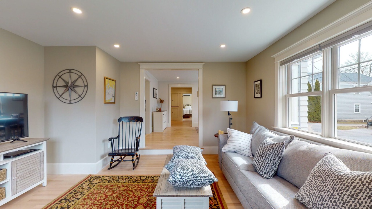 Photo of Livingroom in Mystic - New London