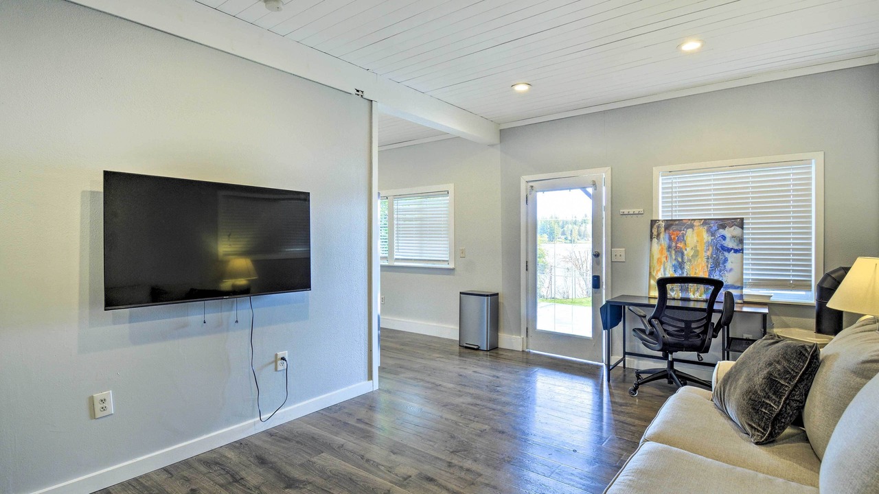 Photo of Livingroom in West Hills