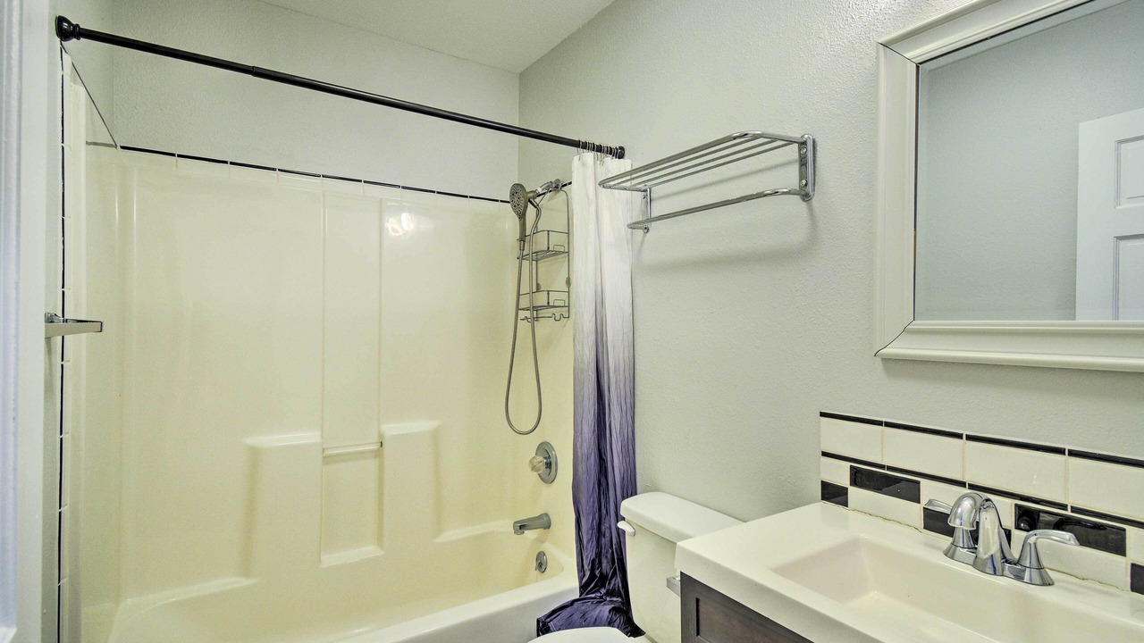 Photo of Bathroom in West Hills