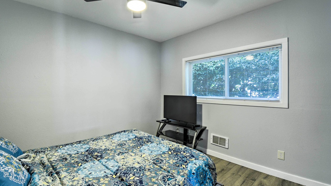 Photo of Bedroom in West Hills