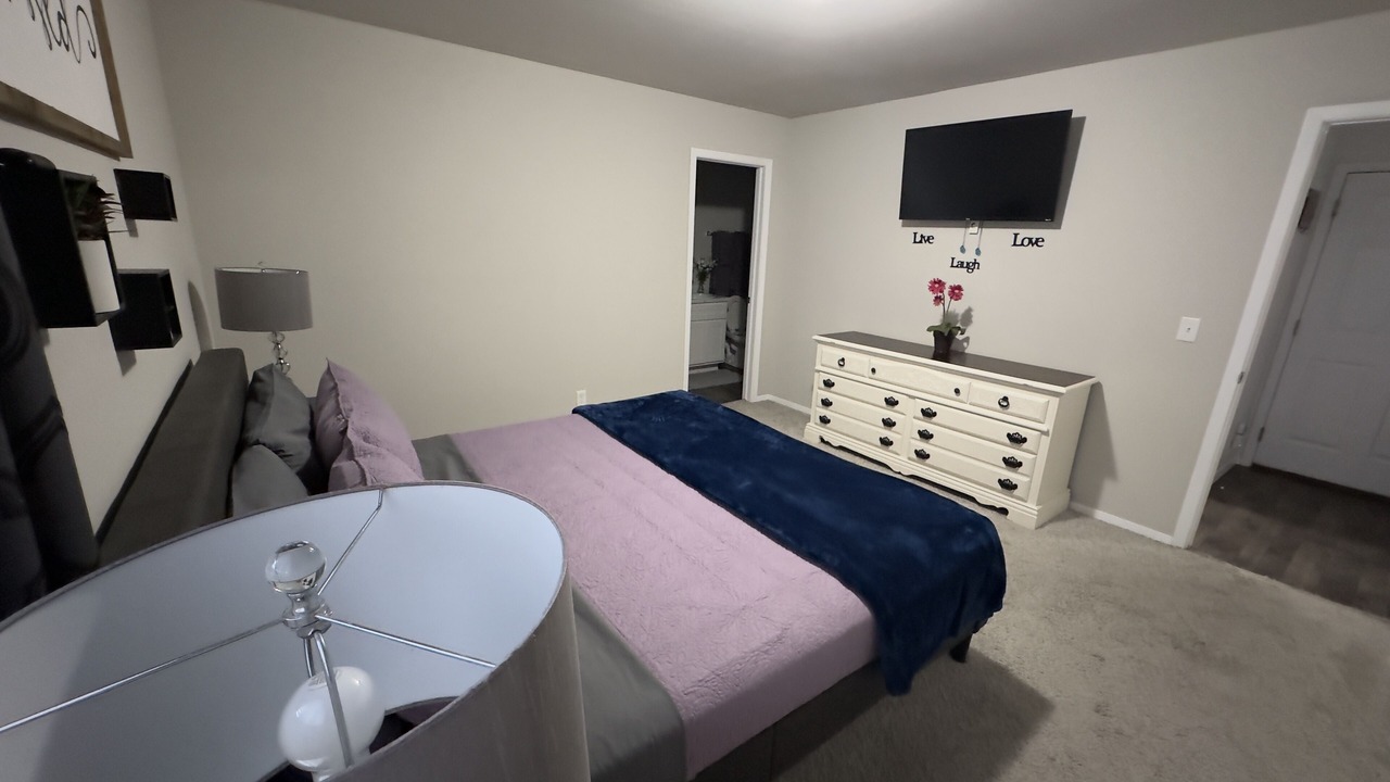 Photo of Bedroom in Broken Arrow