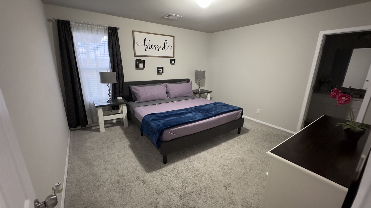Photo of Bedroom in Broken Arrow