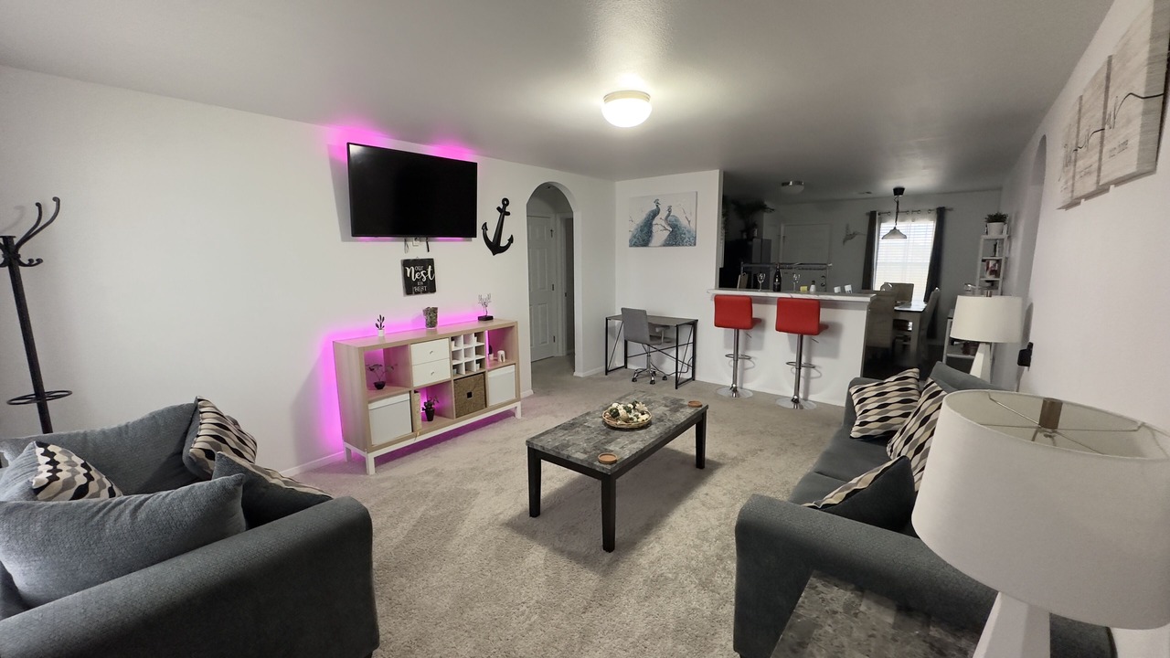 Photo of Livingroom in Broken Arrow