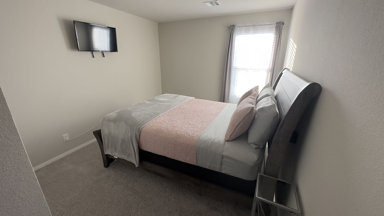 Photo of Bedroom in Broken Arrow