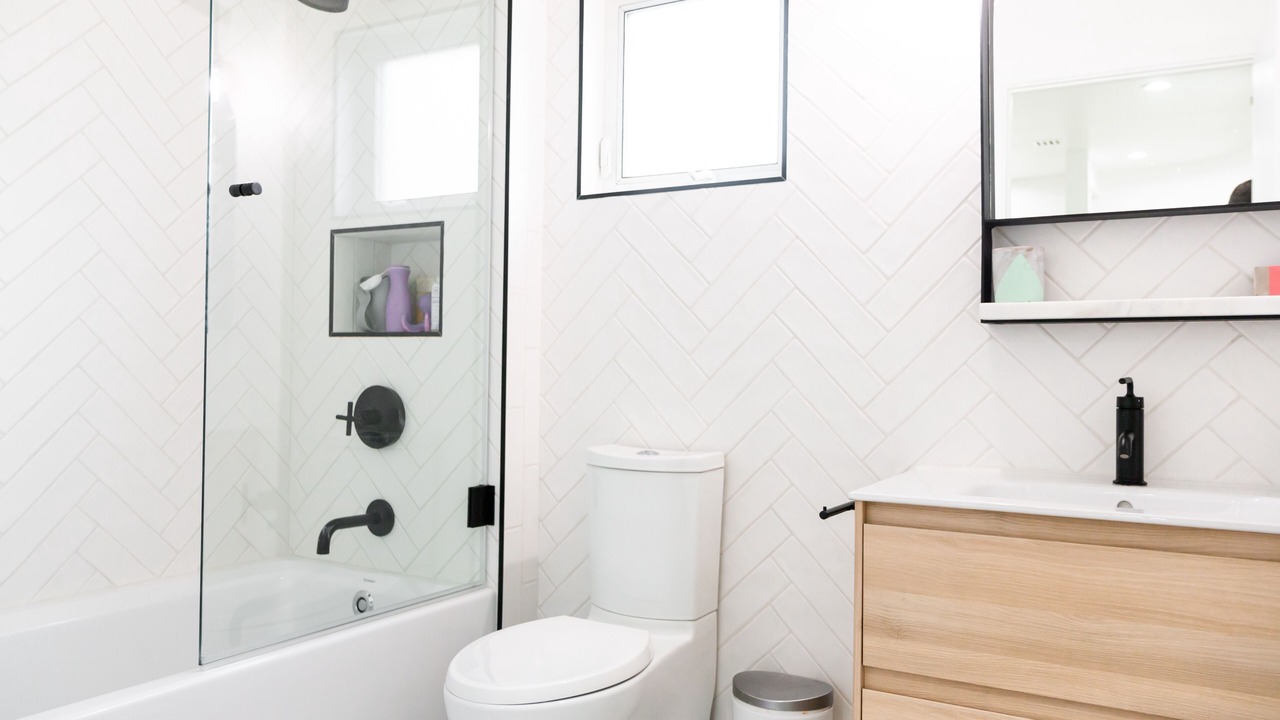 Photo of Bathroom in Mar Vista