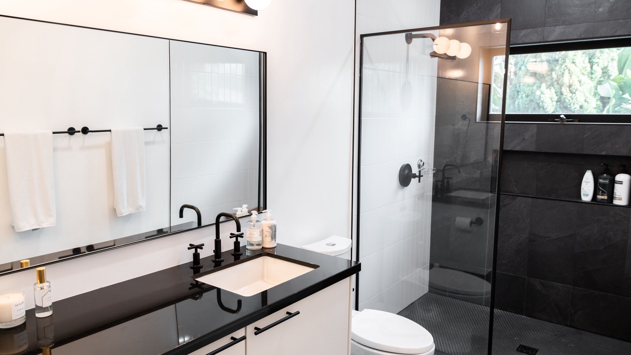 Photo of Bathroom in Mar Vista