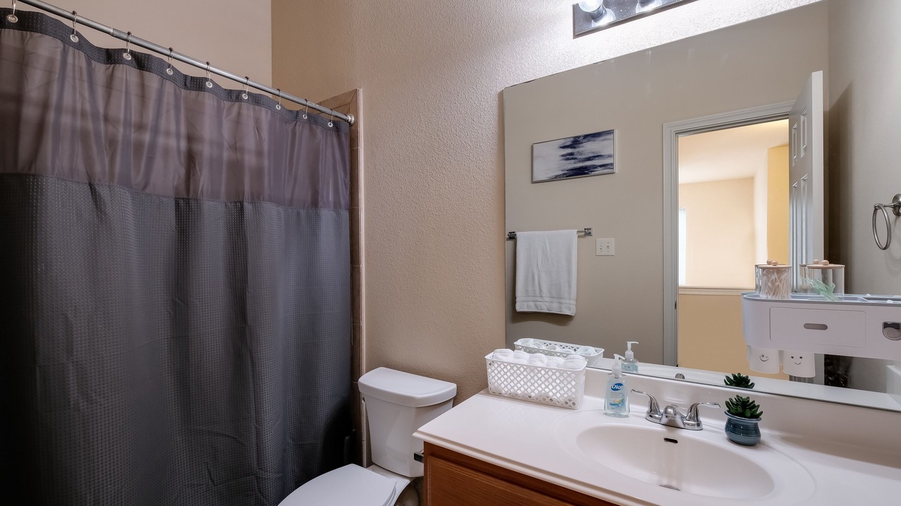 Photo of Bathroom in Country View