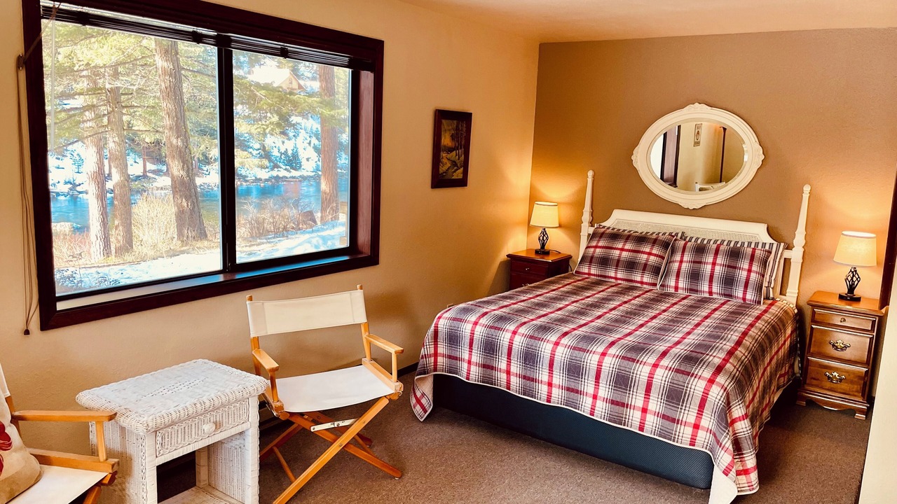 Photo of Bedroom in Plain