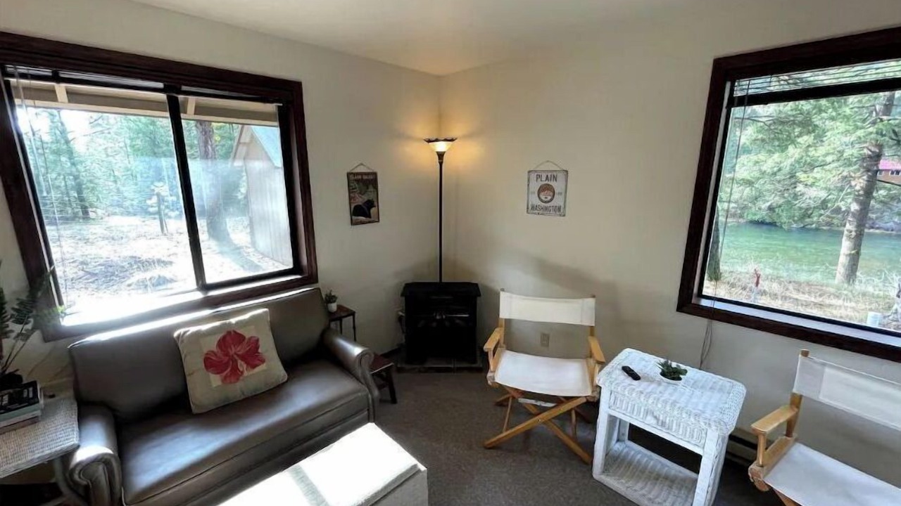 Photo of Livingroom in Plain