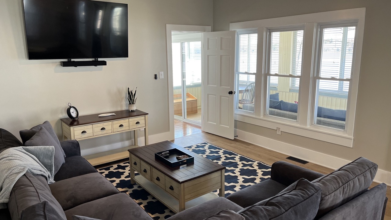 Photo of Livingroom in Perry
