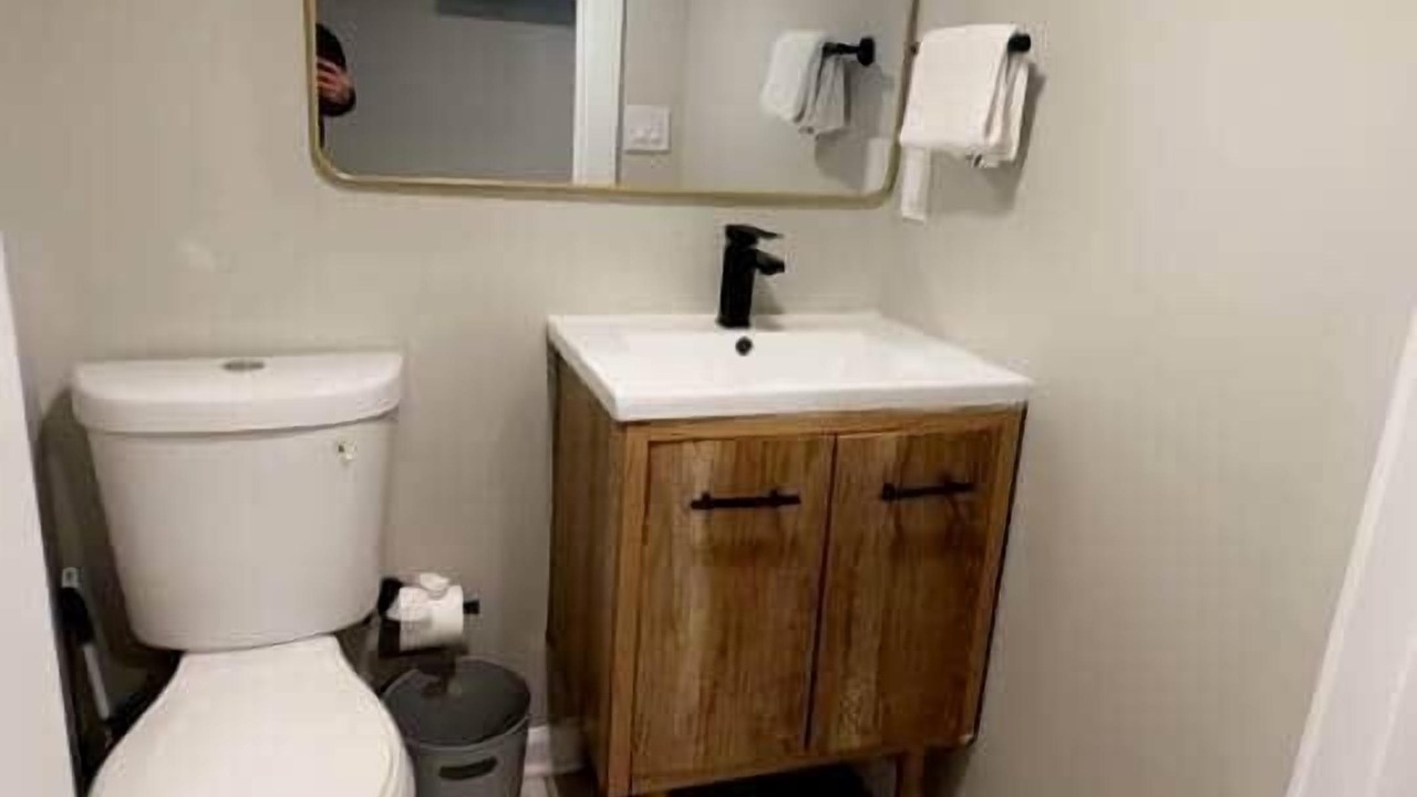 Photo of Bathroom in Point Breeze