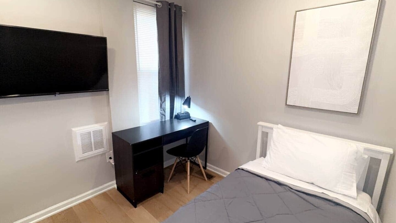 Photo of Bedroom in Point Breeze