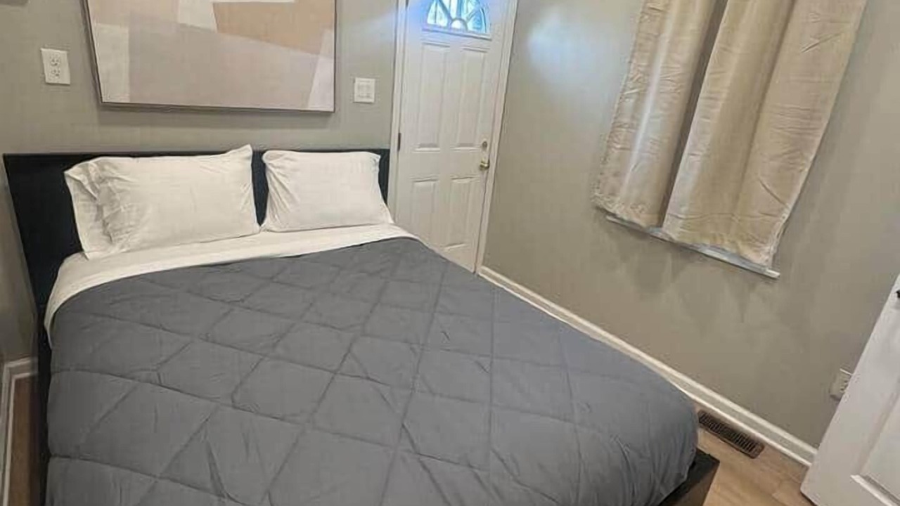 Photo of Bedroom in Point Breeze