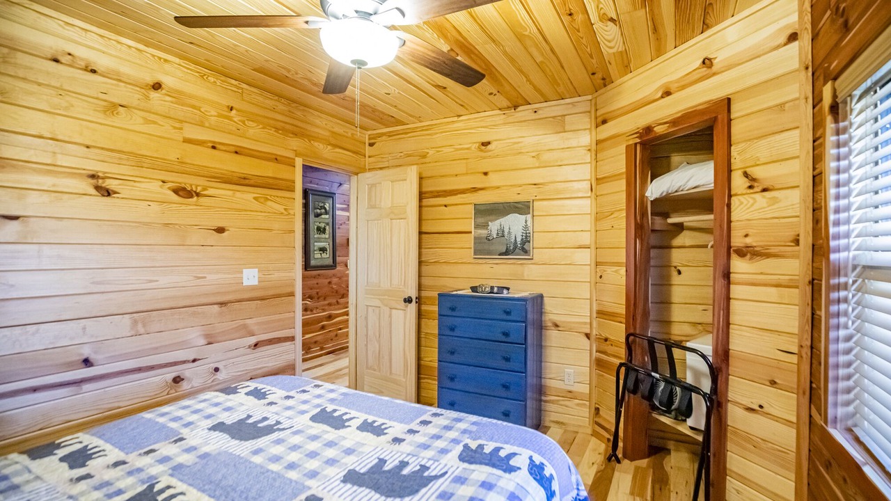 Photo of Bedroom in Compton