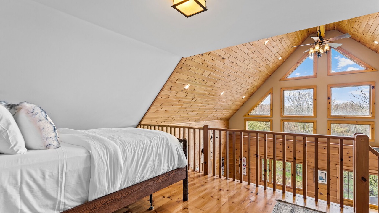 Photo of Bedroom in Ellicottville