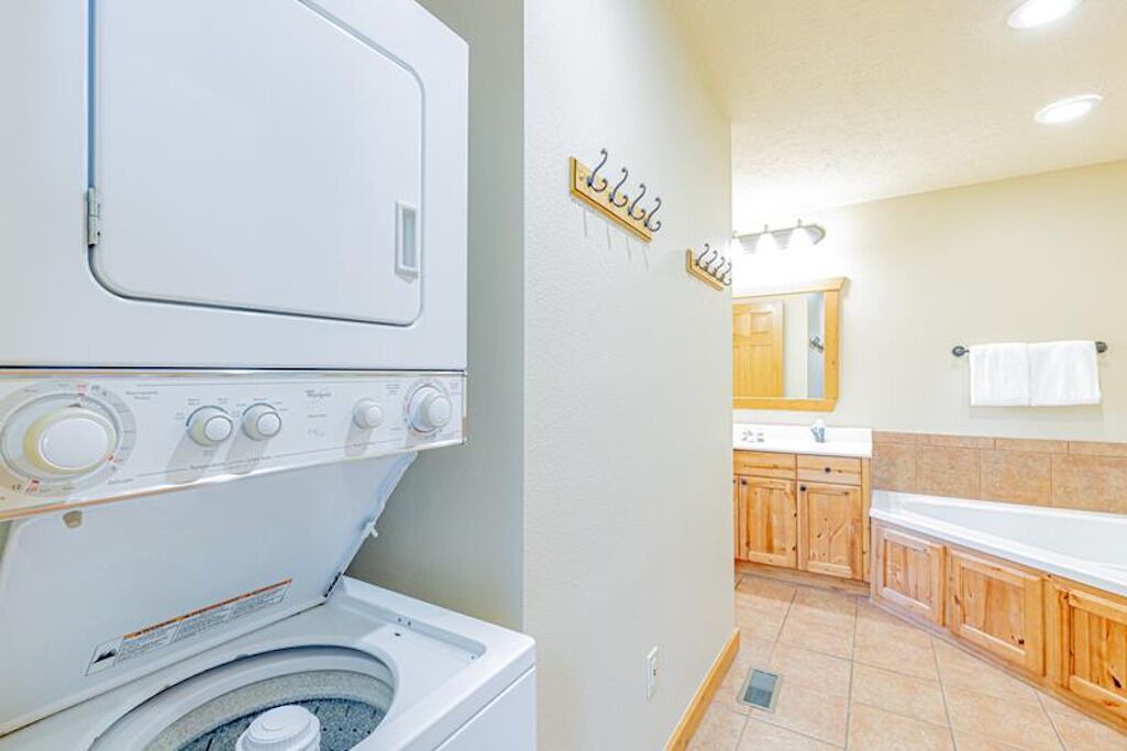 Photo of Bathroom in Reeds Spring
