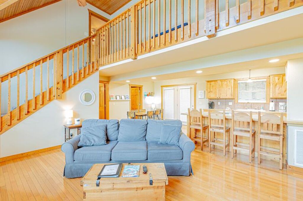 Photo of Bedroom in Reeds Spring