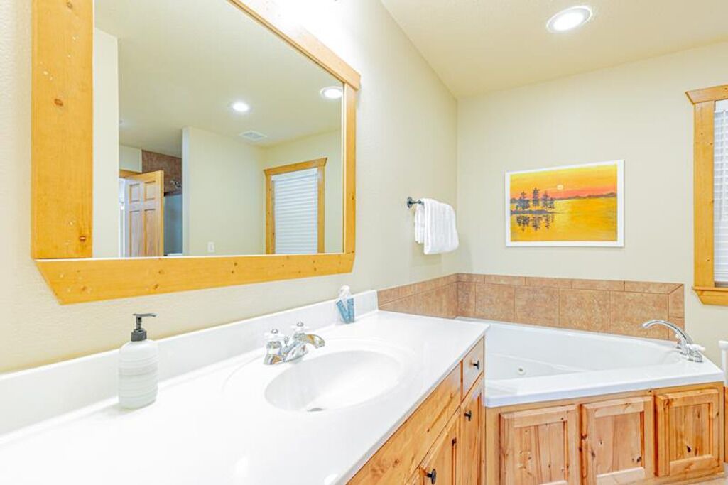 Photo of Bathroom in Reeds Spring