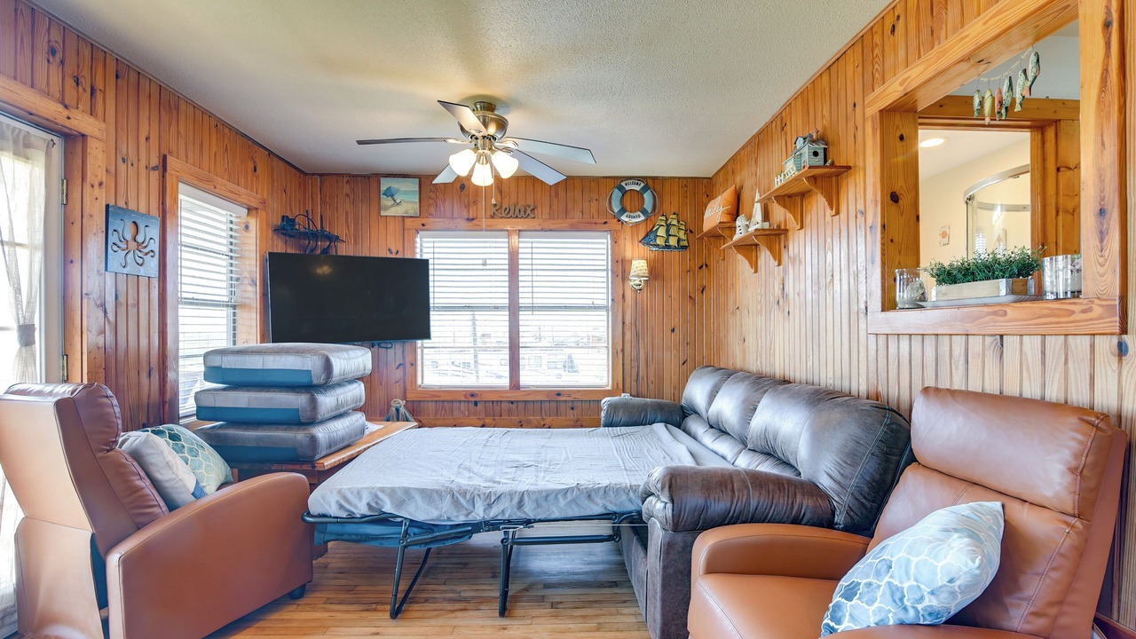 Photo of Bedroom in Cedar Lane