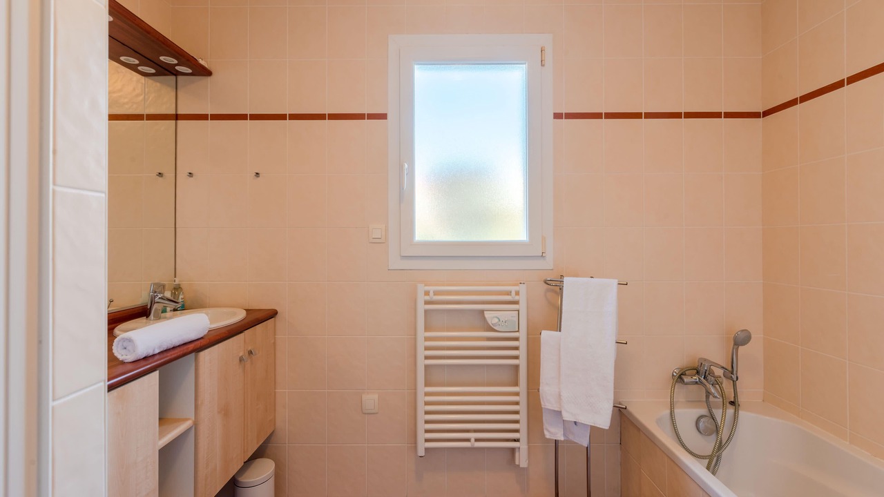 Photo of Bathroom in Les Moutiers-en-Retz