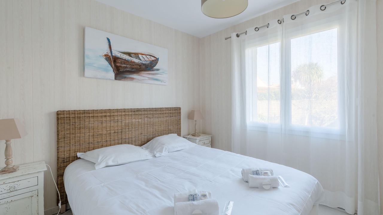 Photo of Bedroom in Les Moutiers-en-Retz