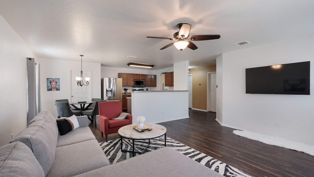 Photo of Livingroom in Selma