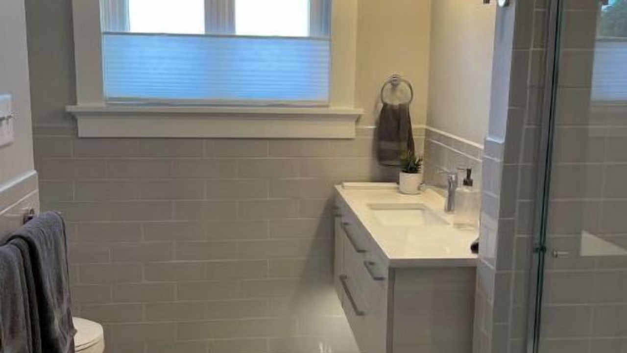 Photo of Bathroom in Washington