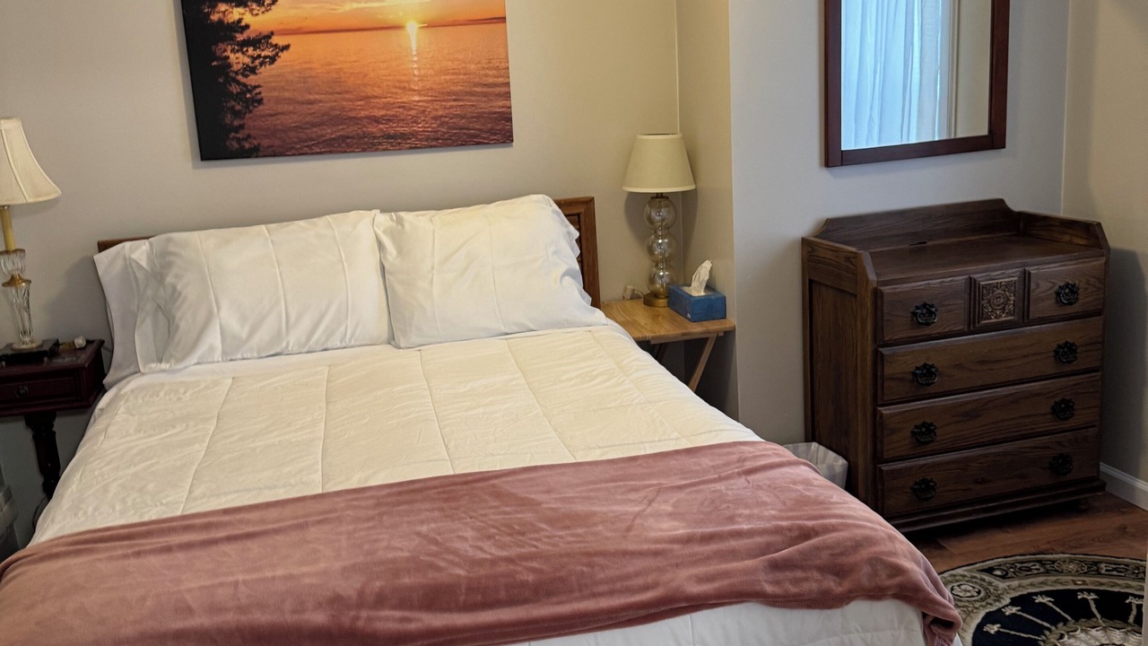 Photo of Bedroom in Le Roy