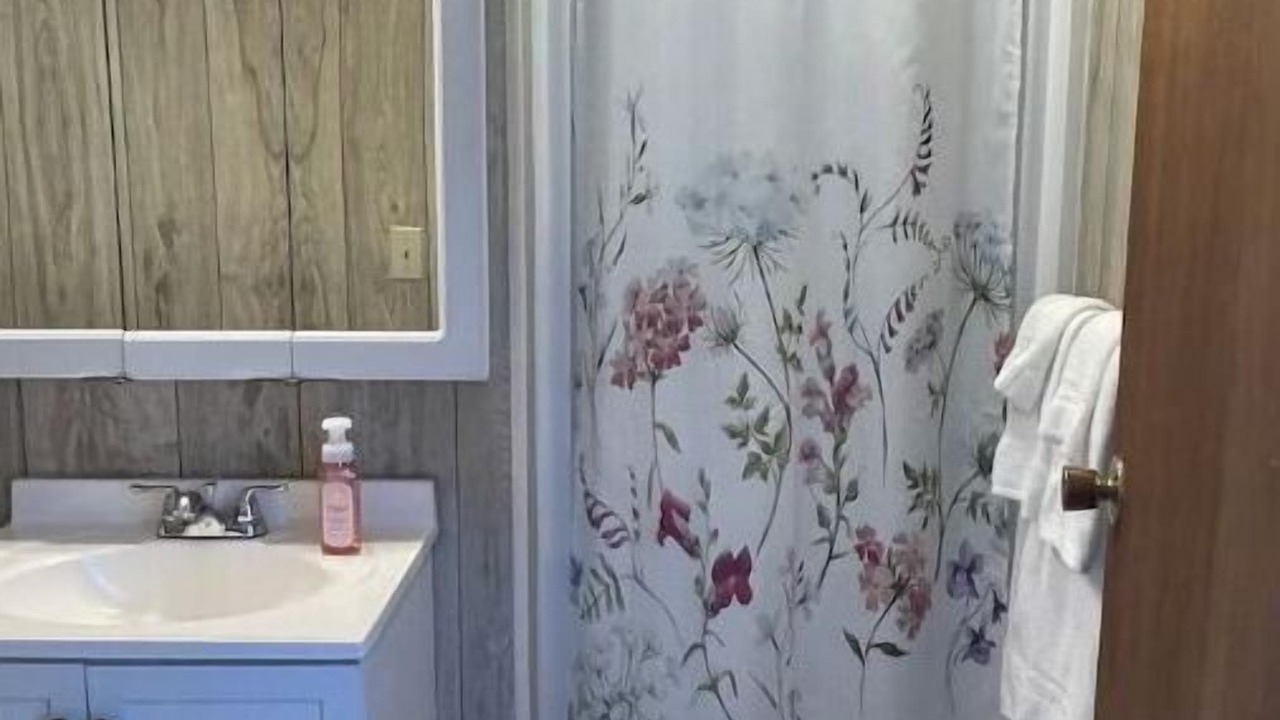 Photo of Bathroom in Le Roy