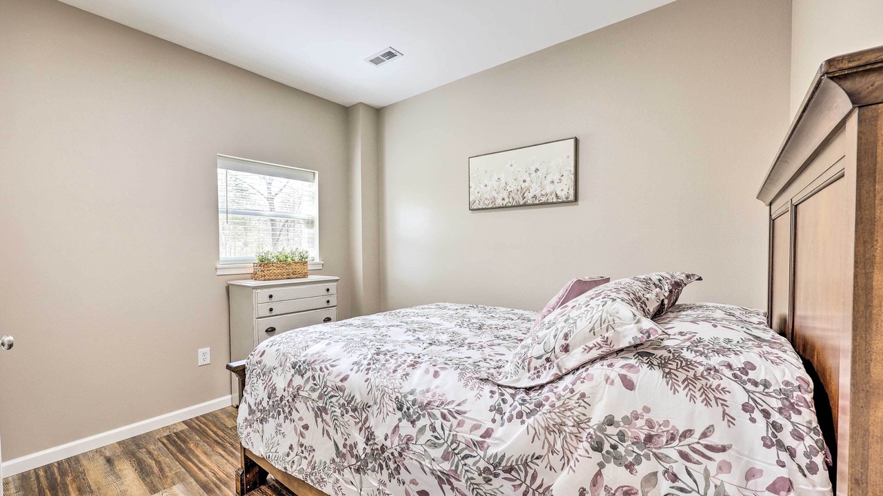 Photo of Bedroom in Berryville