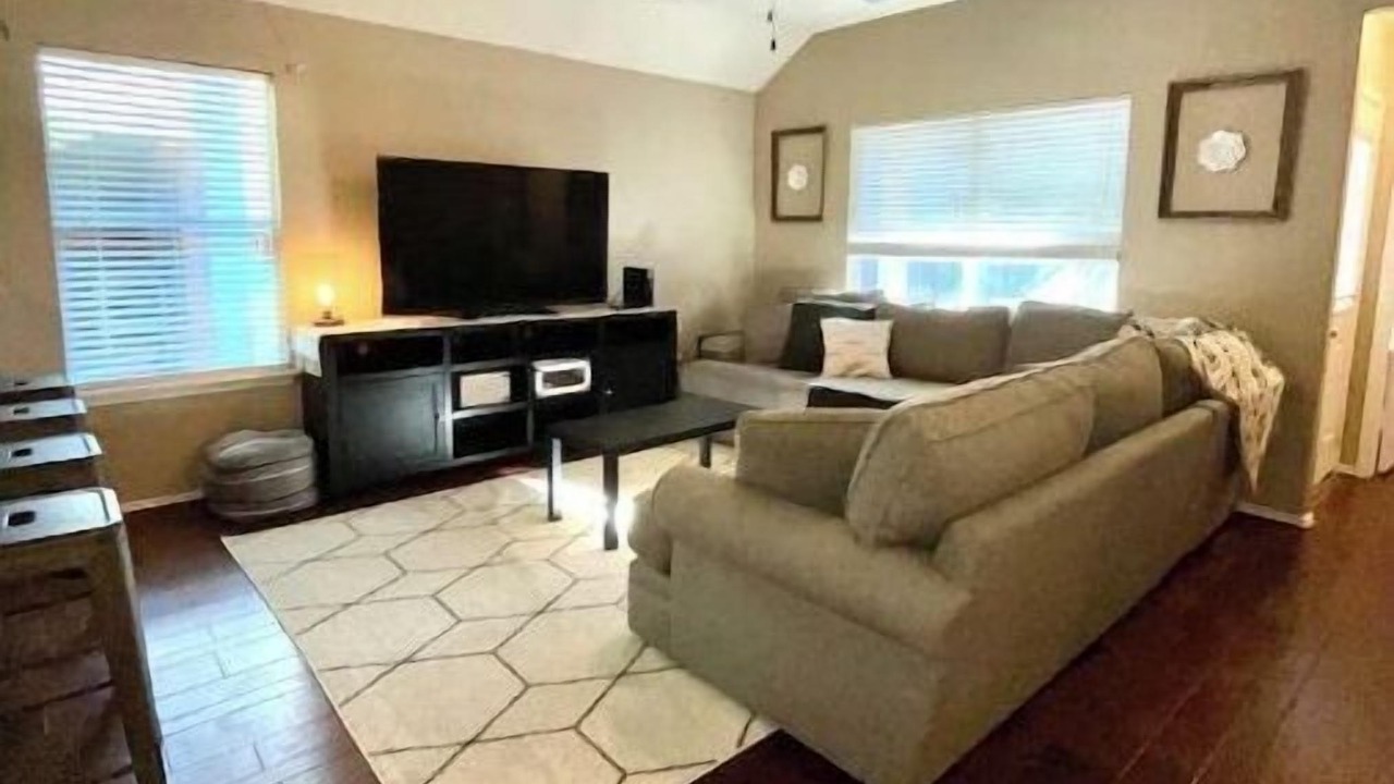 Photo of Livingroom in College Park