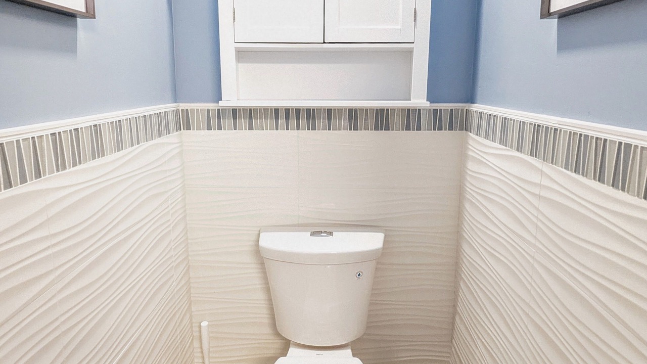 Photo of Bathroom in Vista